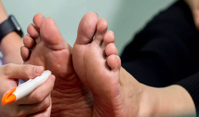 متخصص بی‌حسی پا کیست